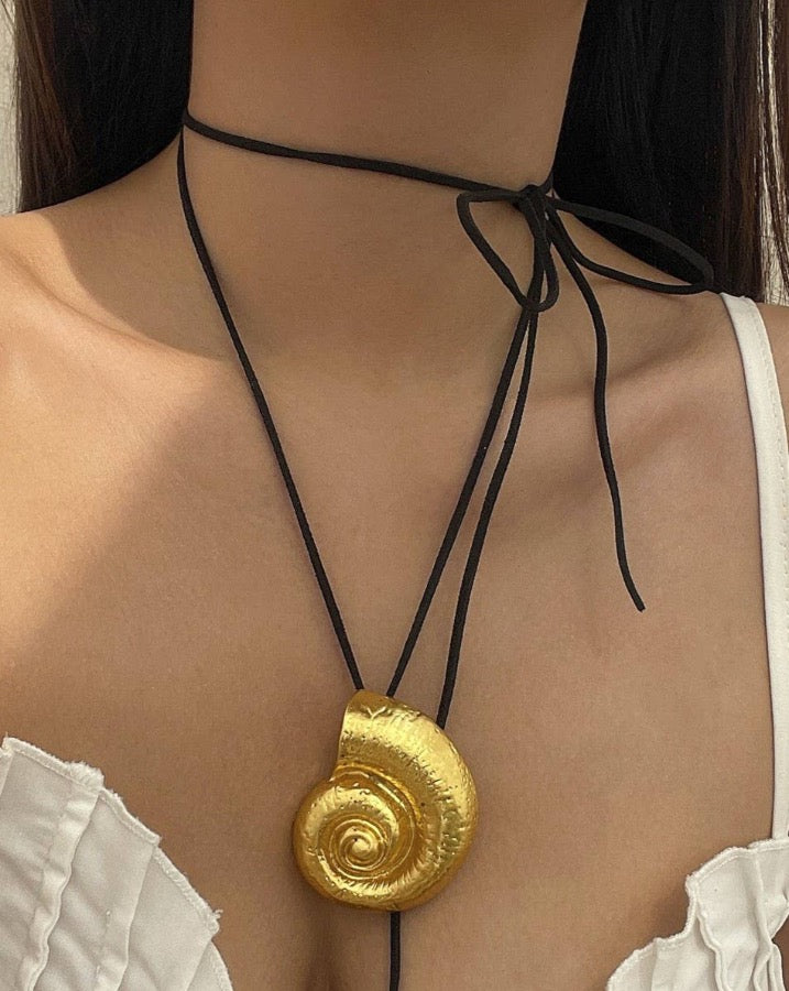 Gold Nautilus Pendant Necklace