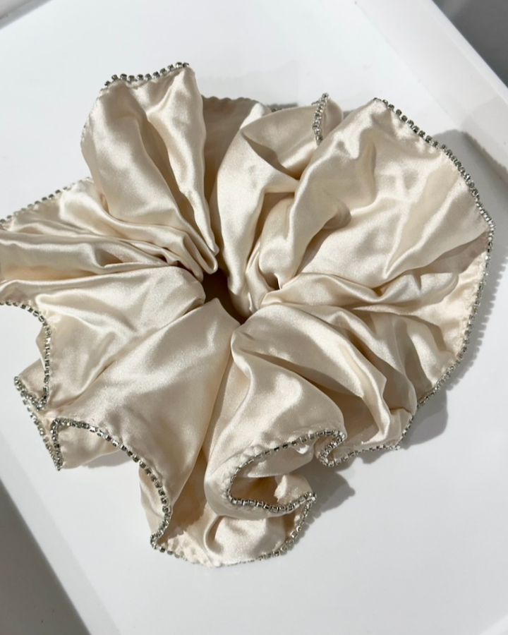 Giant Diamond Satin Scrunchie: Cream