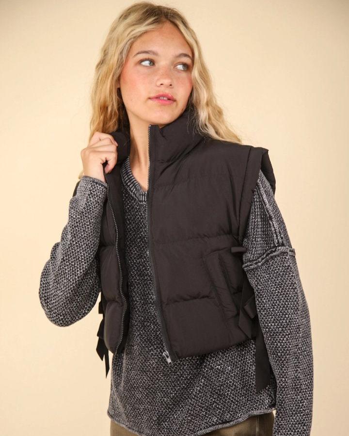 Black Side Bow Crop Puffer Vest