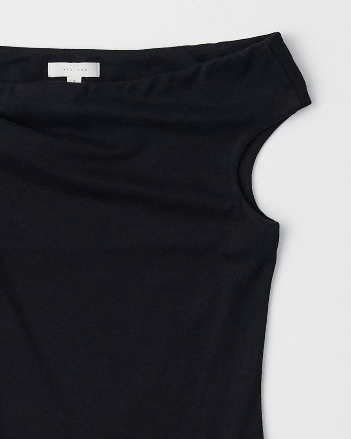 The Black Kris Top