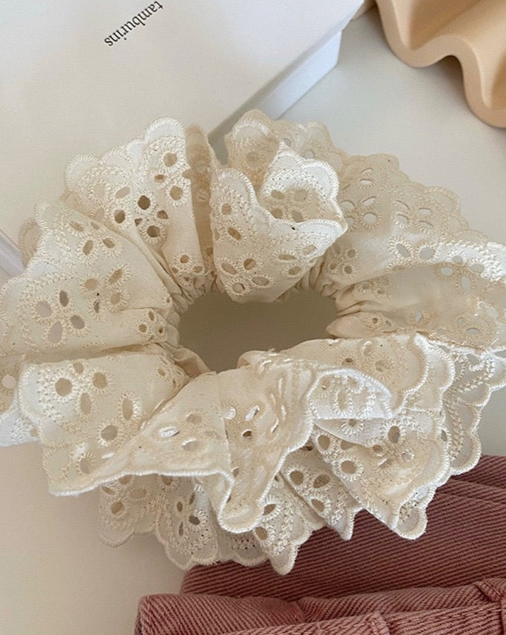 Natural Eyelet Scrunchie